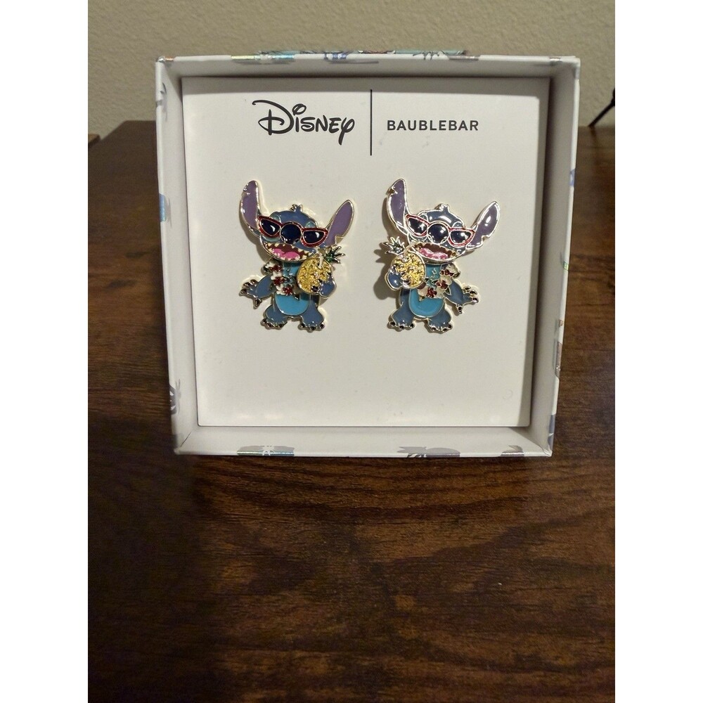 Disney Pixar Lilo & Stitch Hawaiian Baublebar Earrings Pineapple Lei Sunglasses